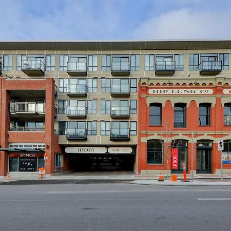 Gorgeous Old Town Condo With Patio And Parking! Victoria Eksteriør bilde
