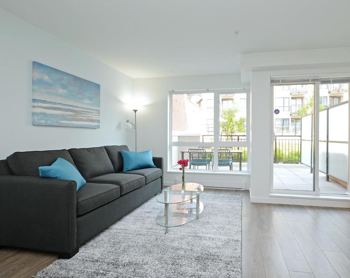 Gorgeous Old Town Condo With Patio And Parking! Victoria Eksteriør bilde
