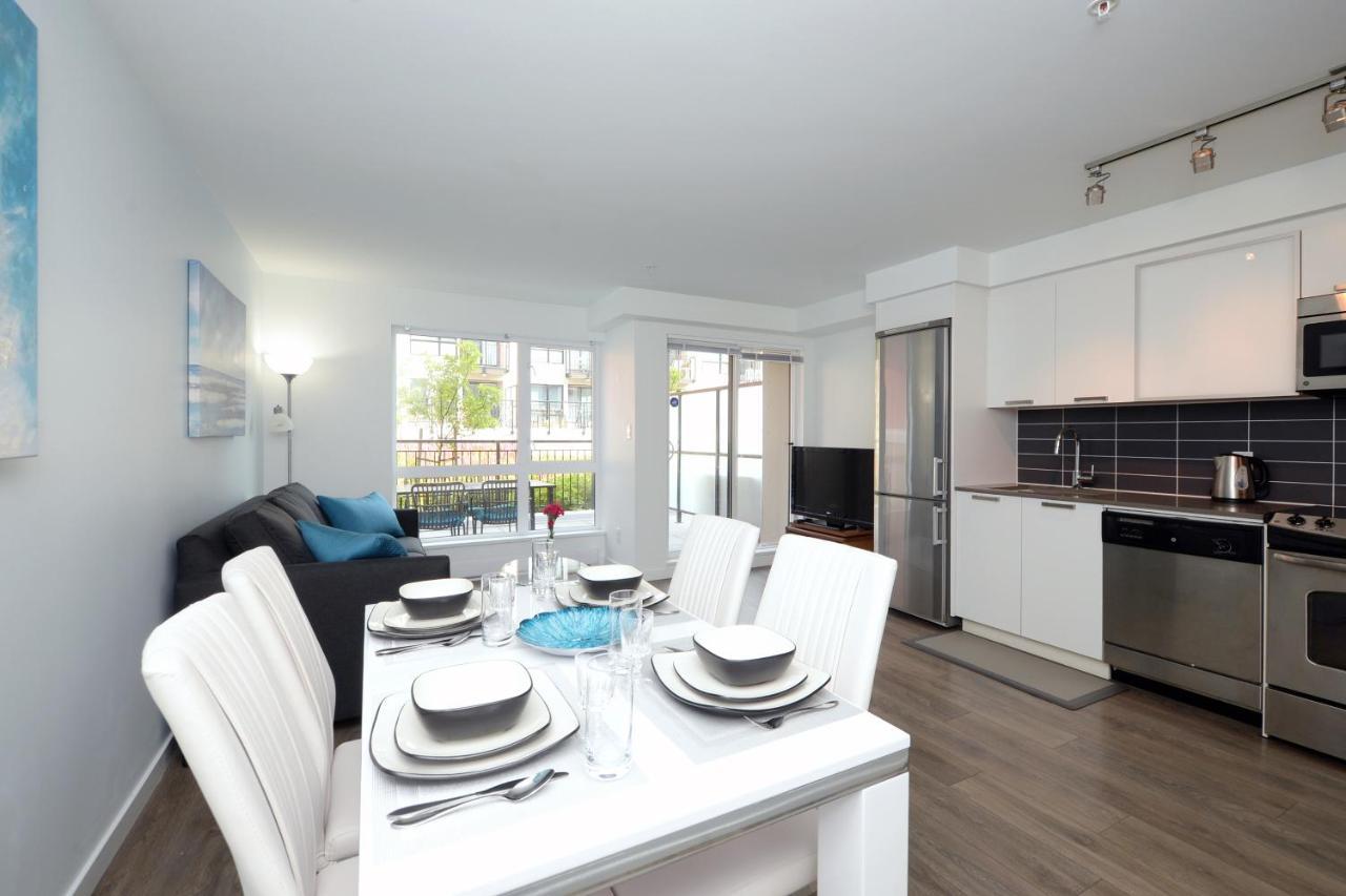 Gorgeous Old Town Condo With Patio And Parking! Victoria Eksteriør bilde