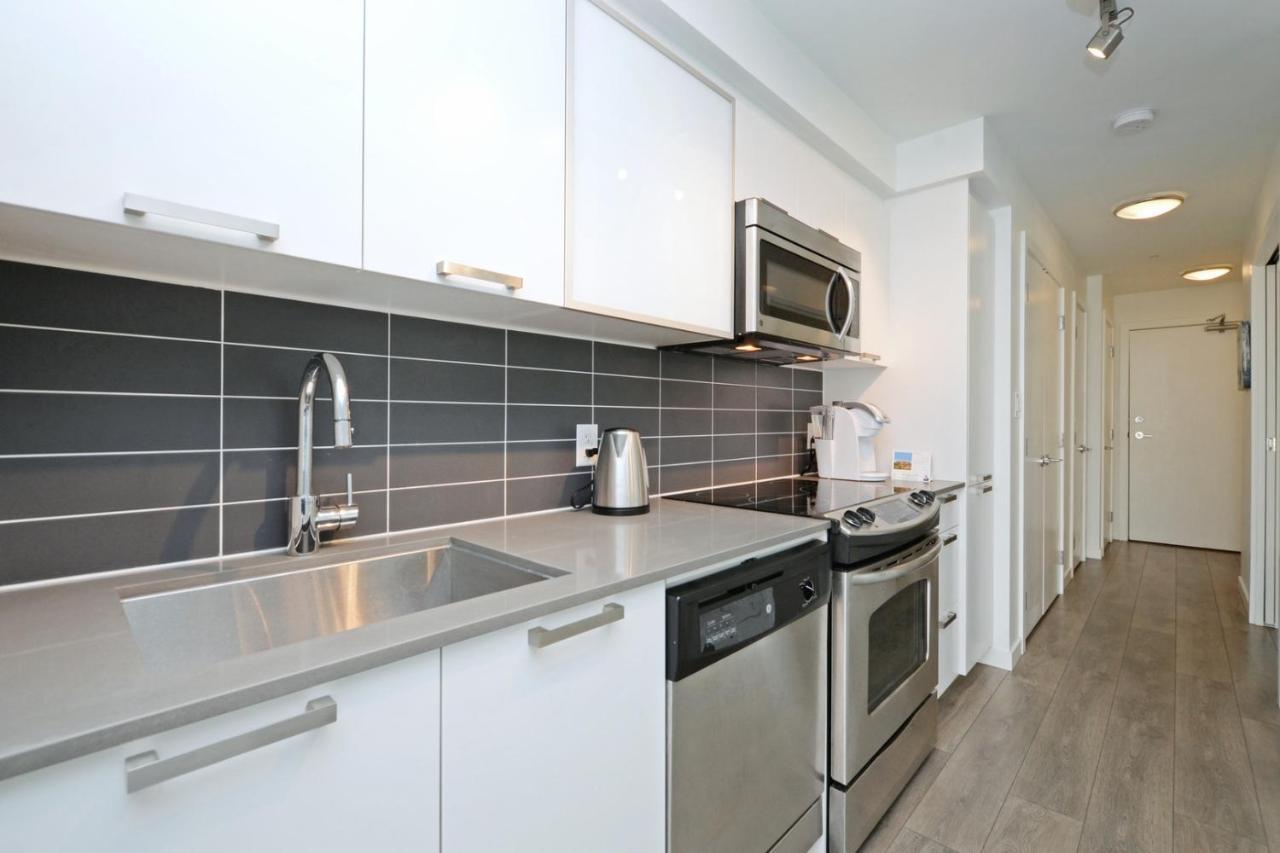 Gorgeous Old Town Condo With Patio And Parking! Victoria Eksteriør bilde